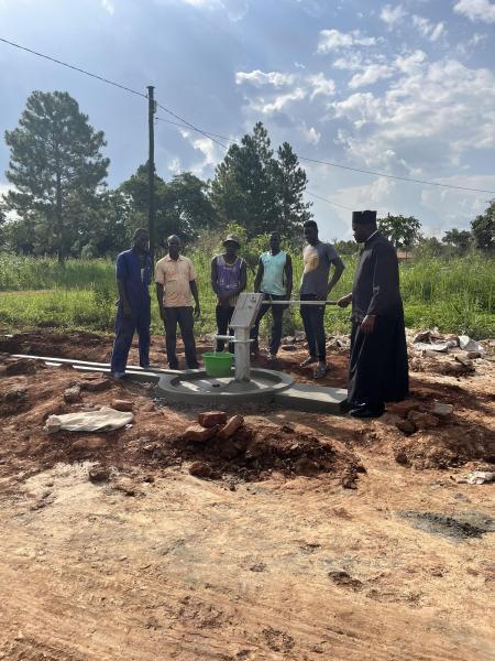 4b_april_well_in_uganda.jpg